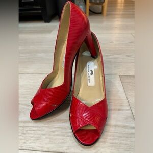 Etienne Aigner Red Lizard Embossed Peep Toe Heels Size 7.5 M Tuscany LZRED